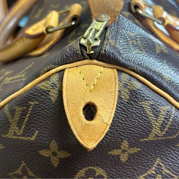 AUTHENTIC Louis Vuitton Speedy 30 bag/purse. Monogram canvas. - Picture 6 of 16